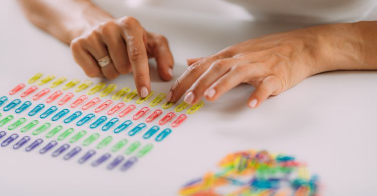 নিয়ন্ত্রণ ছাড়া বারবার একই চিন্তা বা আচরণ কি স্বাভাবিক? জানুন কারণ