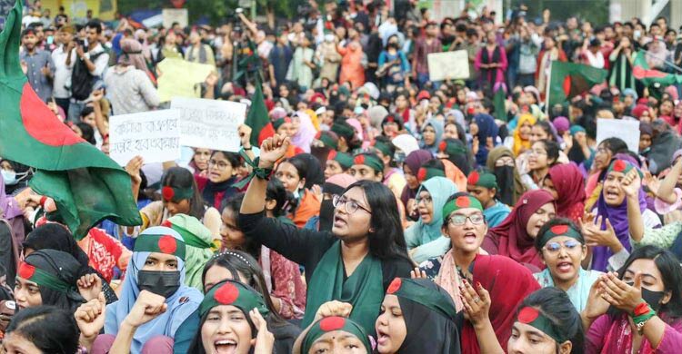 কোটা নিয়ে বাড়াবাড়ি, পতন ঘটে শেখ হাসিনার