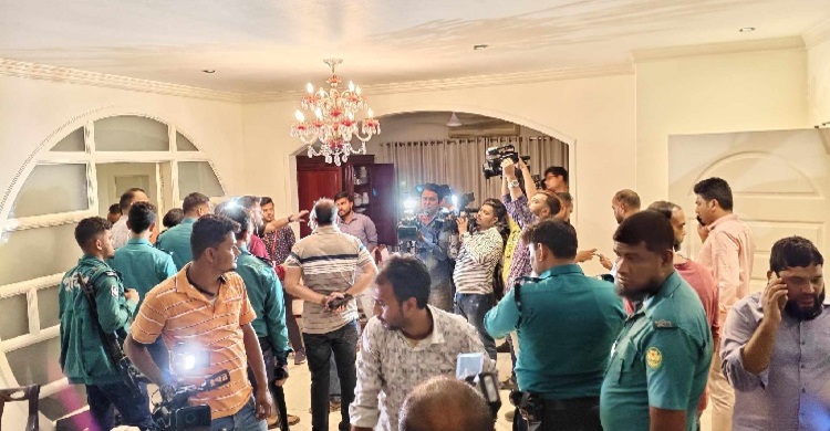 সাবেক এমপি তানভীর ইমামের বাসা সন্দেহে মধ্যরাতে কার বাসায় তল্লাশি?