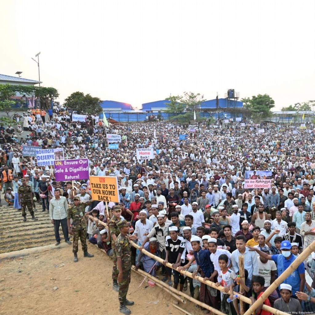 &lsquo;রোহিঙ্গারা নিজ দেশে ঈদ করবে&rsquo;, সত্যিই যা বলেছিলেন ইউনূস