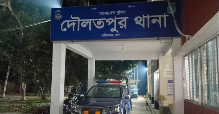 ভাবি-ভাতিজাকে কুপিয়ে হত্যা, গুরুতর আহত ভাই