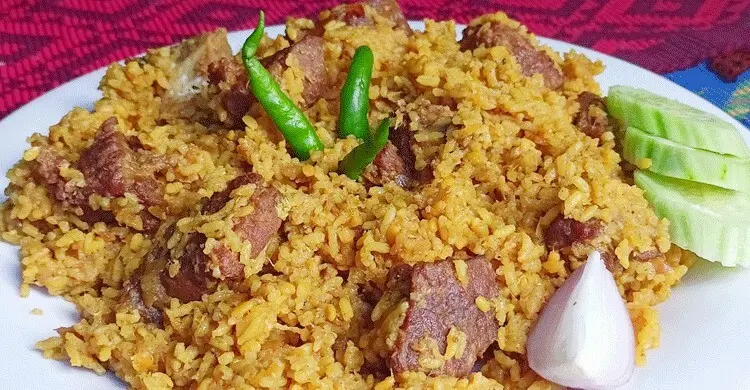 ছুটির দিনে পাতে রাখুন মাংসের খিচুড়ি