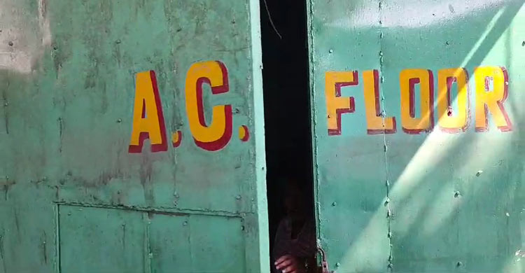 টালিউডে নির্মাতা-টেকনিশিয়ান দ্বন্দ্ব, বন্ধ হতে যাচ্ছে শুটিং