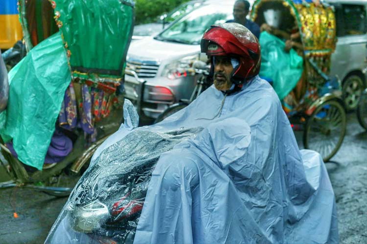 বিভিন্ন দেশে বৃষ্টি-বন্যায় প্রাণহানি, কতটা শঙ্কায় বাংলাদেশ?