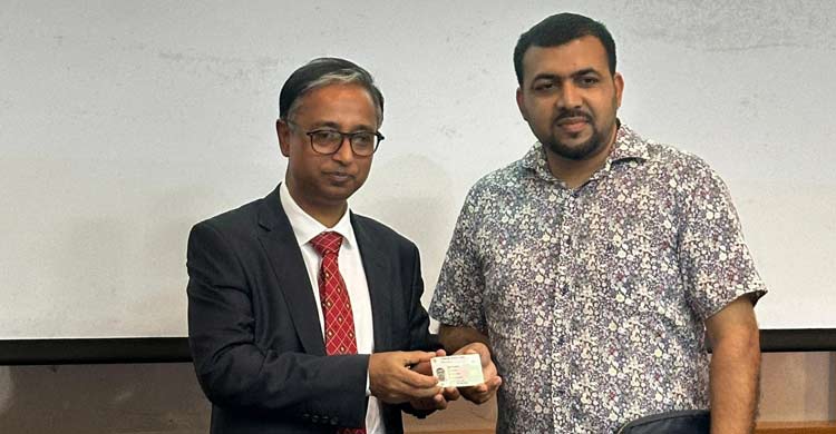 বাংলাদেশি শিক্ষক শিক্ষার্থীদের সঙ্গে হাইকমিশনারের মতবিনিময়