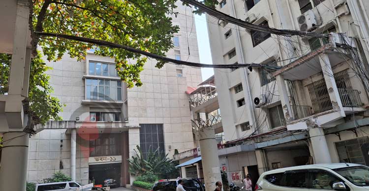 সচিবালয়ে ভাঙা হচ্ছে সংযোগ সেতু, বসবে আগুন প্রতিরোধী দরজা