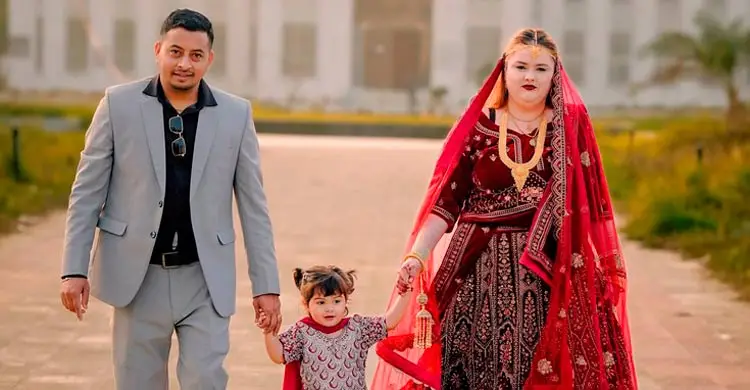 সফটওয়্যার ইঞ্জিনিয়ার আফ্রিকান তরুণীকে বিয়ে করে দেশে এলেন সজীব