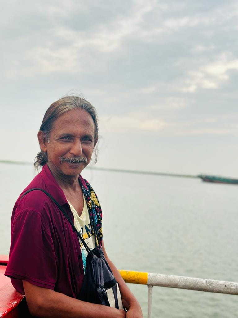 বুদ্ধিবৃত্তিক সন্ত্রাসীদের জন্য হয়ে ওঠে না, শুধু কাগজ আর বিদেশ গমন