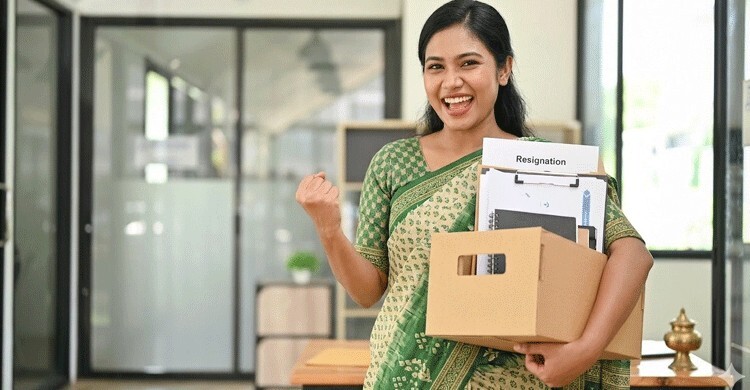 জেন-জি কেন এক জায়গায় বেশি দিন কাজ করতে চায় না