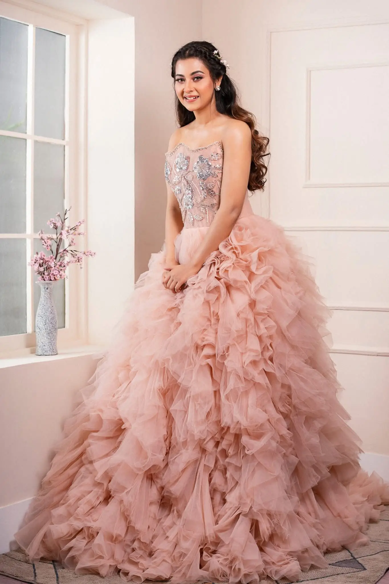 আবার মাতৃত্ব নিয়ে বুবলীর নরম জবাব