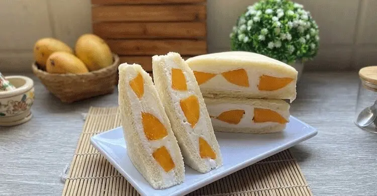 বাড়িতে তৈরি করুন ম্যাঙ্গো স্যান্ডউইচ