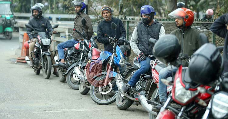 প্রয়োজন থেকে শখ, তরুণদের পছন্দের শীর্ষে দামি মোটরসাইকেল