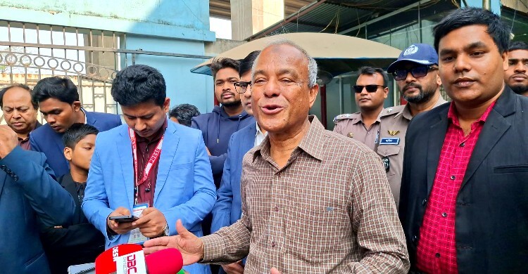 একজনের ভোট অন্যজন দেওয়ার সম্ভাবনা খুবই কম, তবুও খতিয়ে দেখা হবে