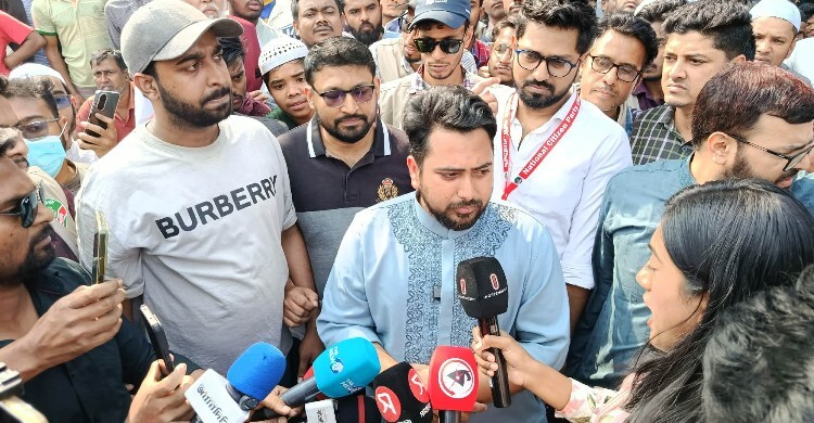 নারীরা ১১ দলীয় জোটে নিরাপদ: নাহিদ ইসলাম