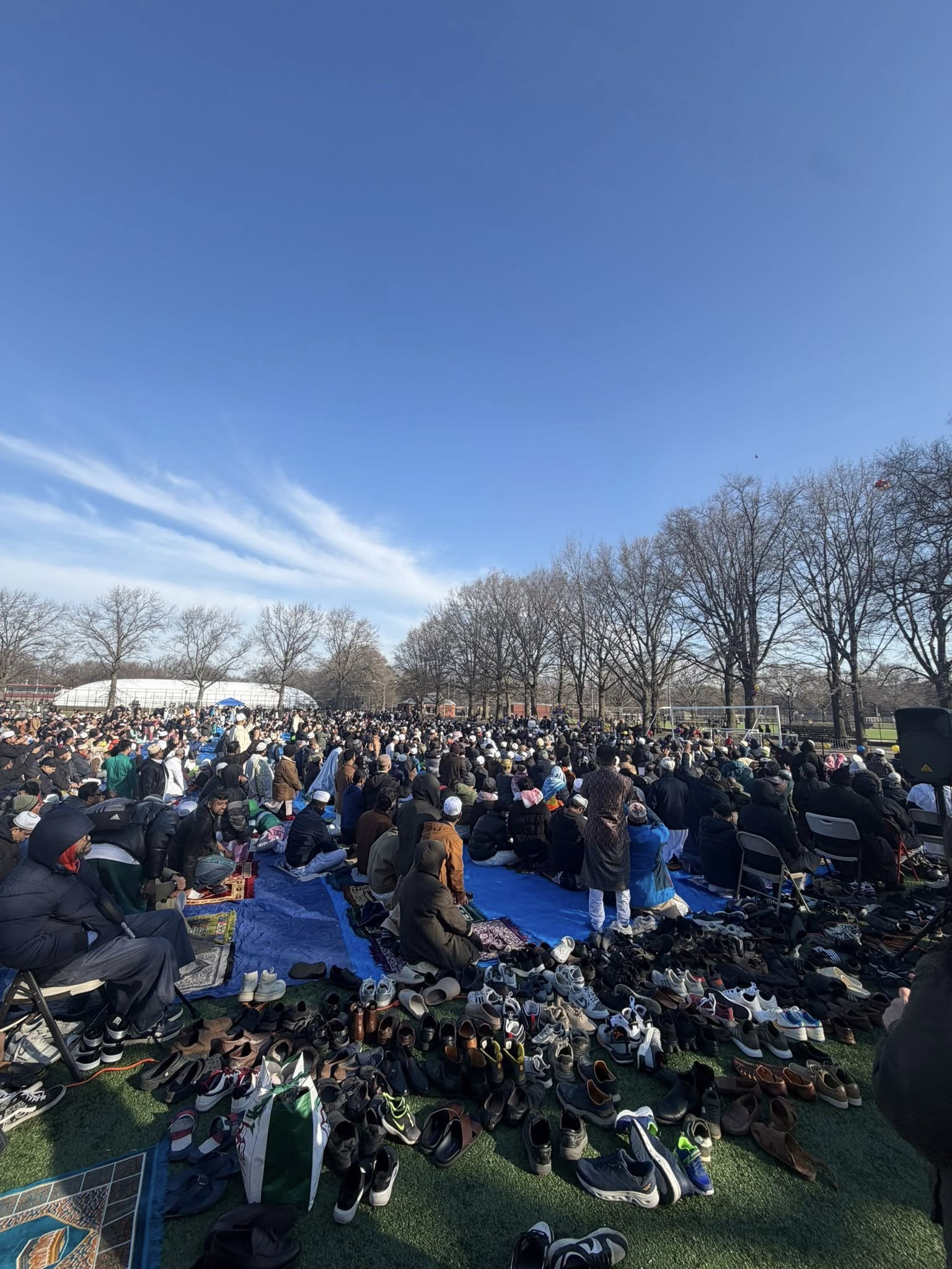 ঈদের নামাজ পড়লেন মাহি