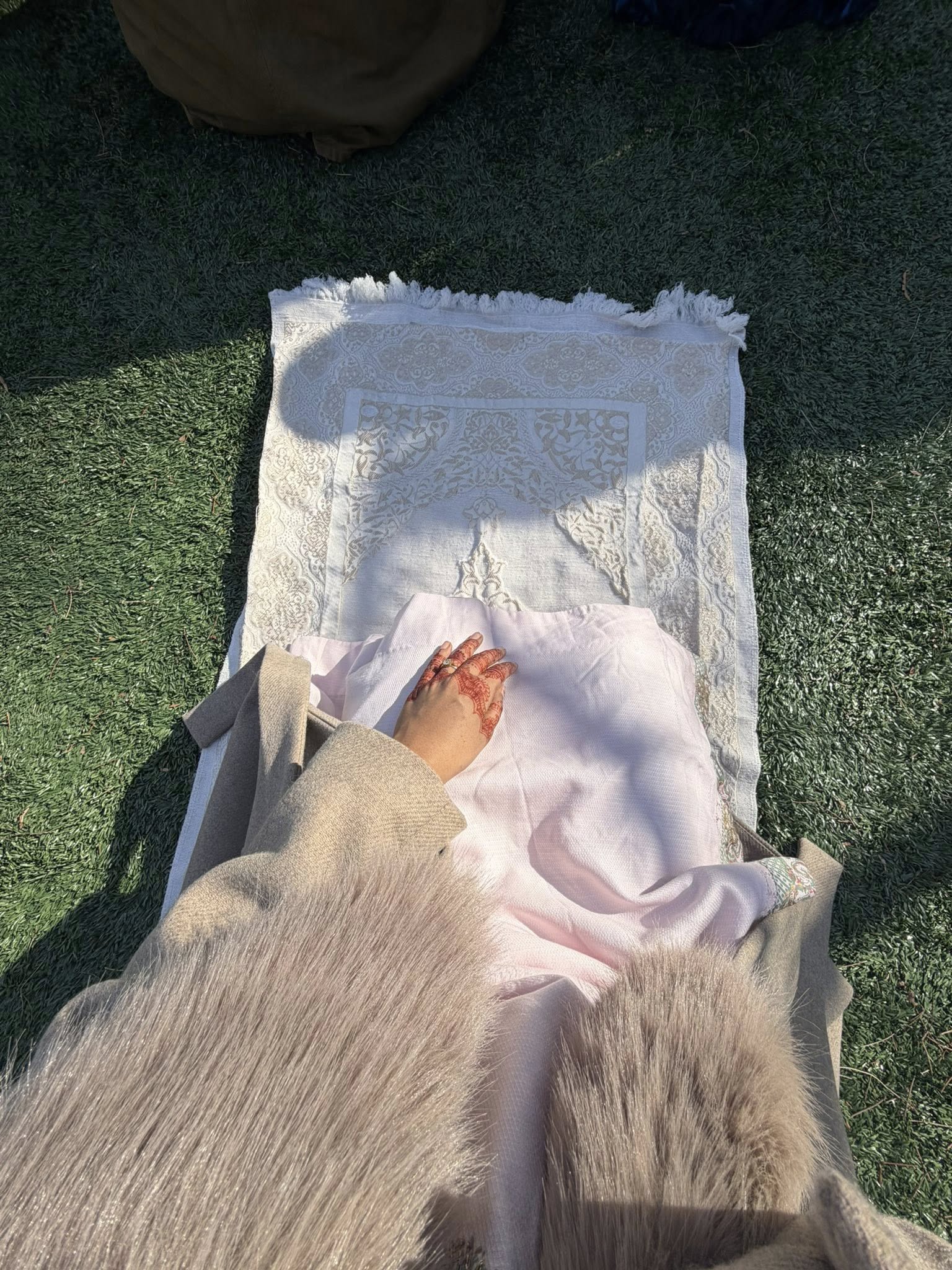 ঈদের নামাজ পড়লেন মাহি