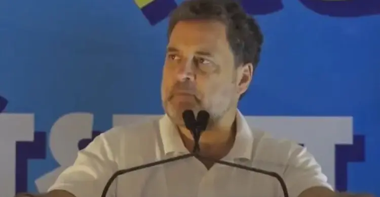 শুধু ভোটের সময়ে মোদী মমতাকে কটাক্ষ করেন: পশ্চিমবঙ্গে রাহুল গান্ধী