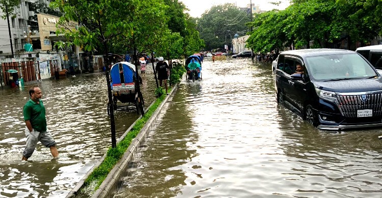দেশের ৬ বিভাগে ভারী বৃষ্টি, ৭ অঞ্চলে ঝড়ের আভাস