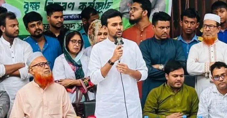 ঢাকার দুই সিটি প্রশাসক সরকারি টাকায় নির্বাচনি প্রচ