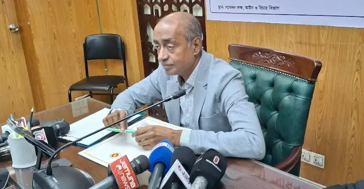 সন্তানকে সম্পত্তি দানে পিতা-মাতার সুরক্ষায় সংশোধন হচ্ছে আইন