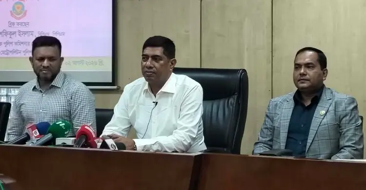 পুলিশের ওপর হামলা হতে পারে, এমন সুনির্দিষ্ট তথ্য নেই: ডিবি