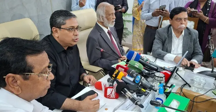 ডেঙ্গুতে এ পর্যন্ত ৯০ জনের মৃত্যু, পিরোজপুরে আক্রান্ত বেশি