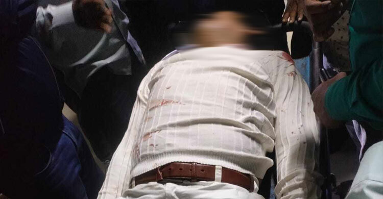 নওগাঁয় অটোরিকশা আটকে বিএনপি নেতাকে ছুরিকাঘাতে হত্যা