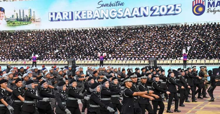 লাখো মানুষের অংশগ্রহণে মালয়েশিয়ার ৬৮তম স্বাধীনতা দিবস উদযাপন