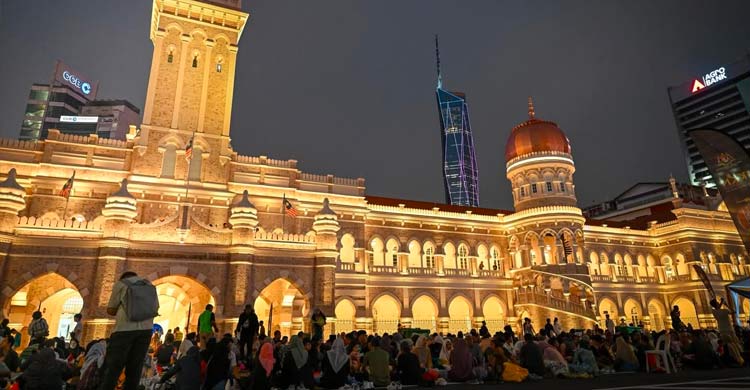 মারদেকা মাঠে ৫ হাজার মানুষের মিলনমেলা, সঙ্গী হলেন বাংলাদেশিরাও