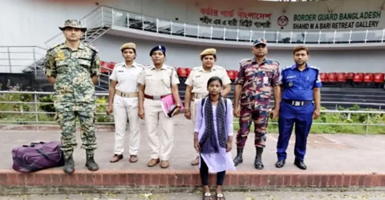 ভারতে কারাভোগ শেষে দেশে ফিরলেন দিনাজপুরের তরুণী