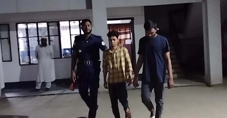 পটুয়াখালীতে পাঁচ হাজার ইয়াবাসহ গ্রেফতার দুই যুবক