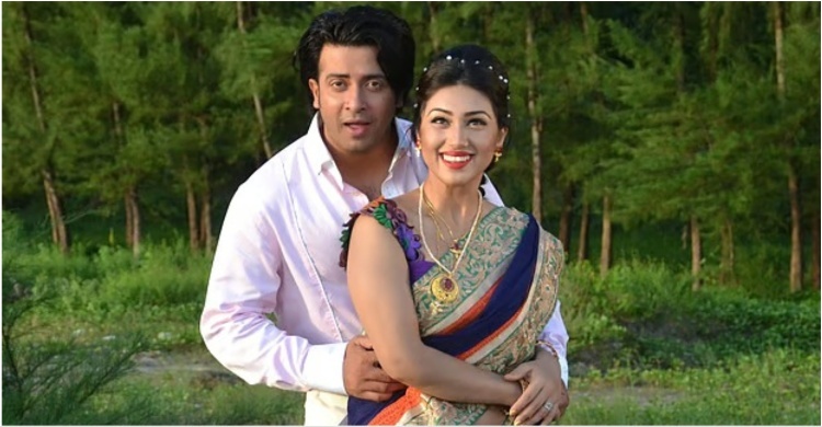 অপু বিশ্বাসকে যে পরামর্শ দিলেন শাকিব খান