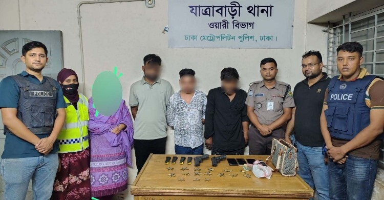 শীর্ষ সন্ত্রাসী ‘অটো সজল’সহ গ্রেফতার ৪, থানার লুট হওয়া অস্ত্র উদ্ধার