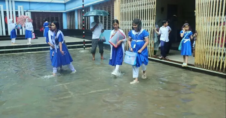 জলাবদ্ধতা নিরসনে নগরবাসীর সহযোগিতা চাইলেন ডিএনসিসি প্রশাসক
