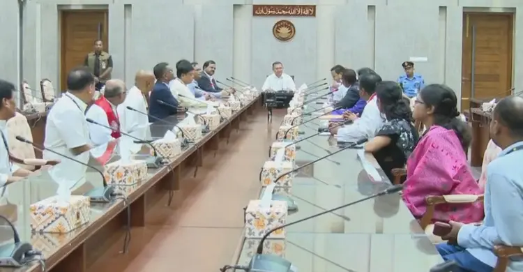 প্রোটেস্ট্যান্ট চার্চের নেতাদের সঙ্গে প্রধানমন্ত্রীর শুভেচ্ছা বিনিময়