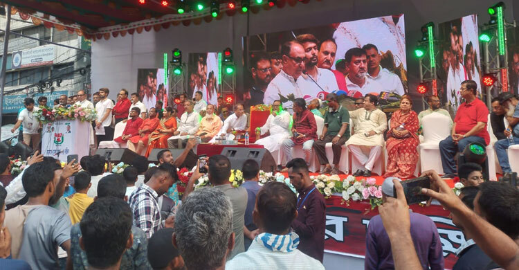 হাসিনা ১২টা বাজিয়েছে, এ সরকার চব্বিশটা বাজায়ে দিসে: মির্জা আব্বাস