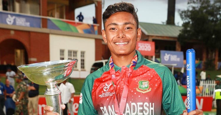 উপেক্ষিত বিশ্বকাপজয়ী ক্রিকেটার, বাধ্য হয়ে খেলছেন জেলা পর্যায়ে