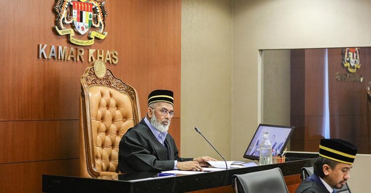 মালয়েশিয়া পার্লামেন্টের স্পিকার সিলেটের আবুল হোসেন