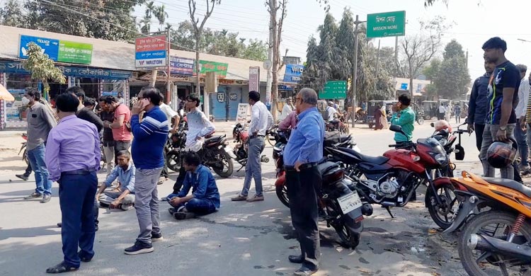 ৫ সাংবাদিককে অফিসে আটকিয়ে রাখলেন এসিল্যান্ড, জেলে পাঠানোর হুমকি 