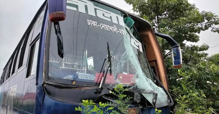 ঢাকায় সমাবেশে আসার পথে দুর্ঘটনার কবলে শিক্ষকদের বাস, আহত ৩