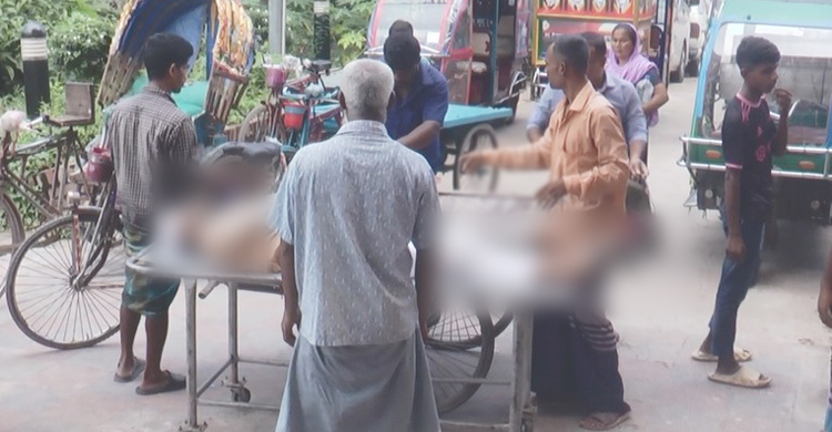 অফিসের সামনেই মোটরসাইকেলের ধাক্কা, যাওয়া হলো না কর্মস্থলে