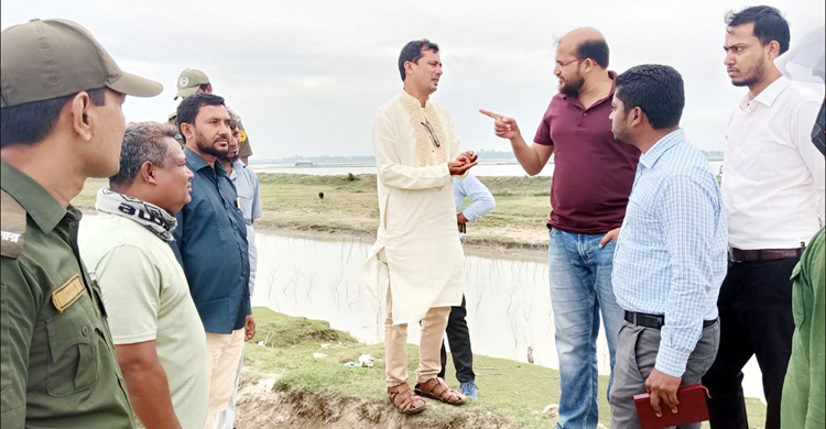 ভ্রাম্যমাণ আদালতের অভিযানে বাধা, ইউপি সদস্যের জেল