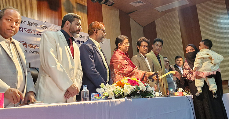 গণমাধ্যম ও সংবাদকর্মীদের উন্নয়নে ৩ আইন করে যেতে চান তথ্য উপদেষ্টা