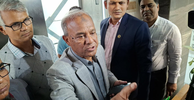 খাস দিলে দোয়া করলে ওসমান হাদি অবশ্যই সুস্থ হয়ে ফিরবেন