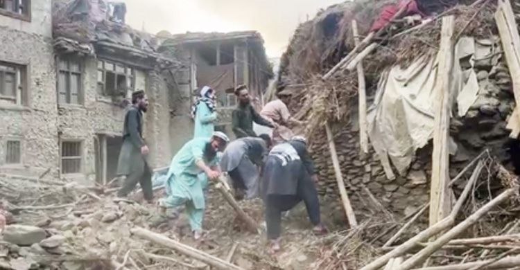 আফগানিস্তানে ভূমিকম্প: অনেক পরিবার হারিয়েছে অর্ধেকের বেশি সদস্য