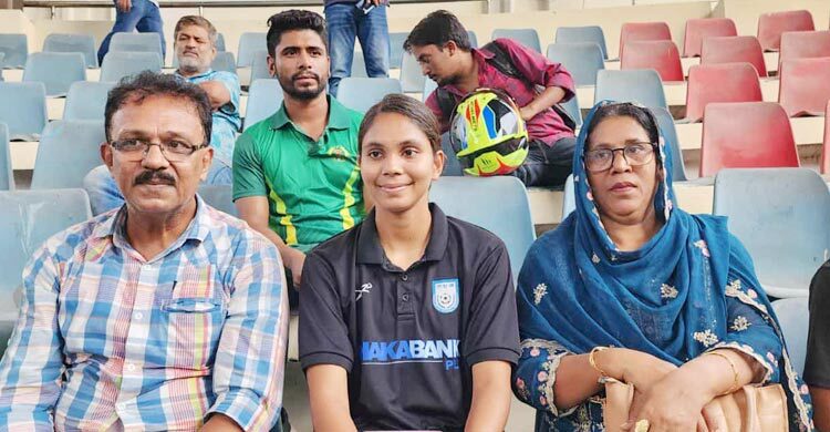 বক্সিং রিংয়ে বোনের মার খাওয়া দেখে ভয় পেয়েছিলেন আফঈদা