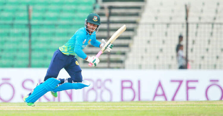 আফিফ-মোসাদ্দেক ঝড়ে আবাহনীর বড় পুঁজি