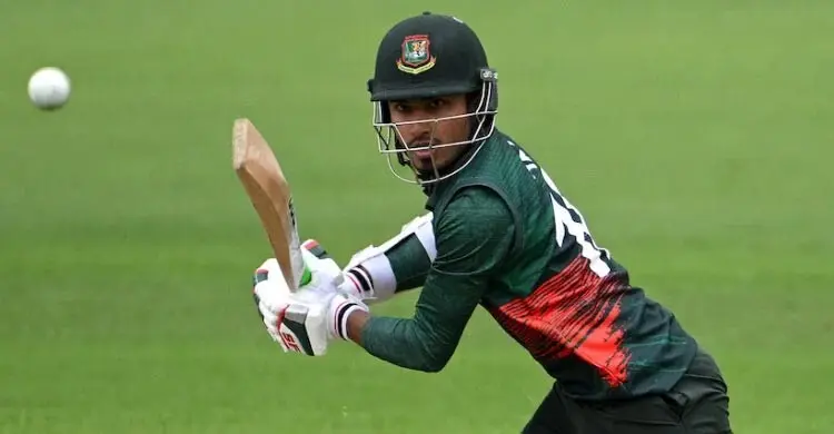 আফিফের বিরক্তিকর ব্যাটিং, দুয়োধ্বনি দিলেন দর্শকরা