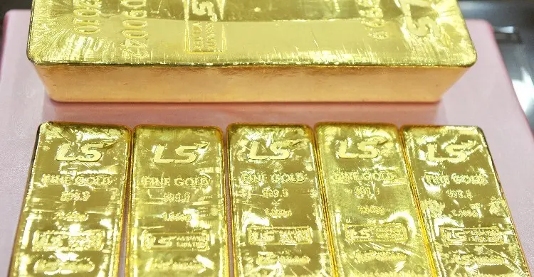 সোনার দাম কমলো