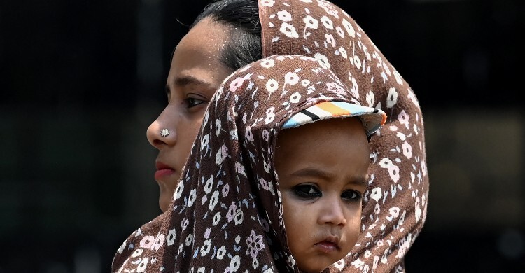 সন্তান কম নেওয়ার প্রবণতা বাড়ছে, কারণ কী?